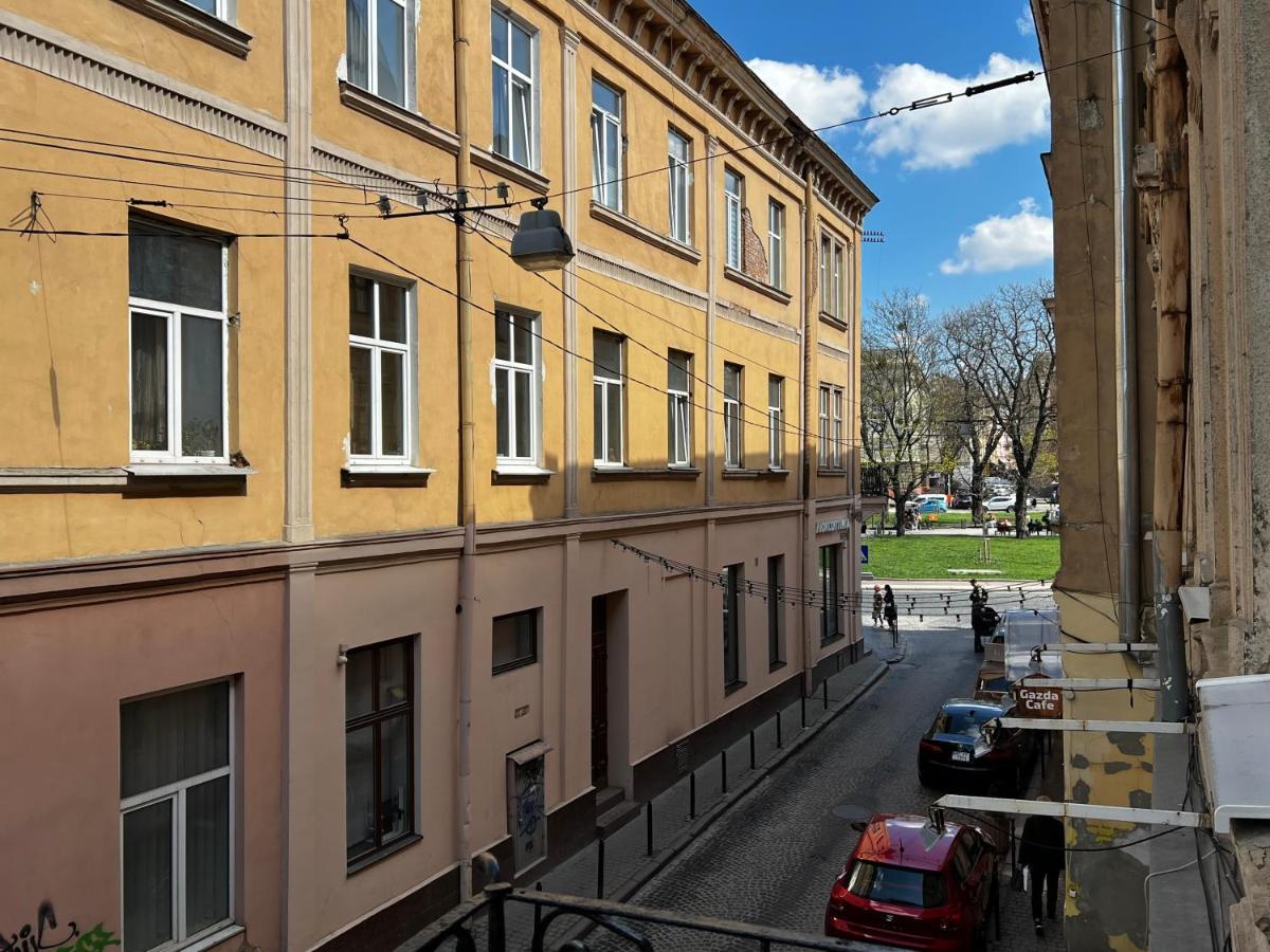Apartment Lesya Kurbasa Leópolis Exterior foto